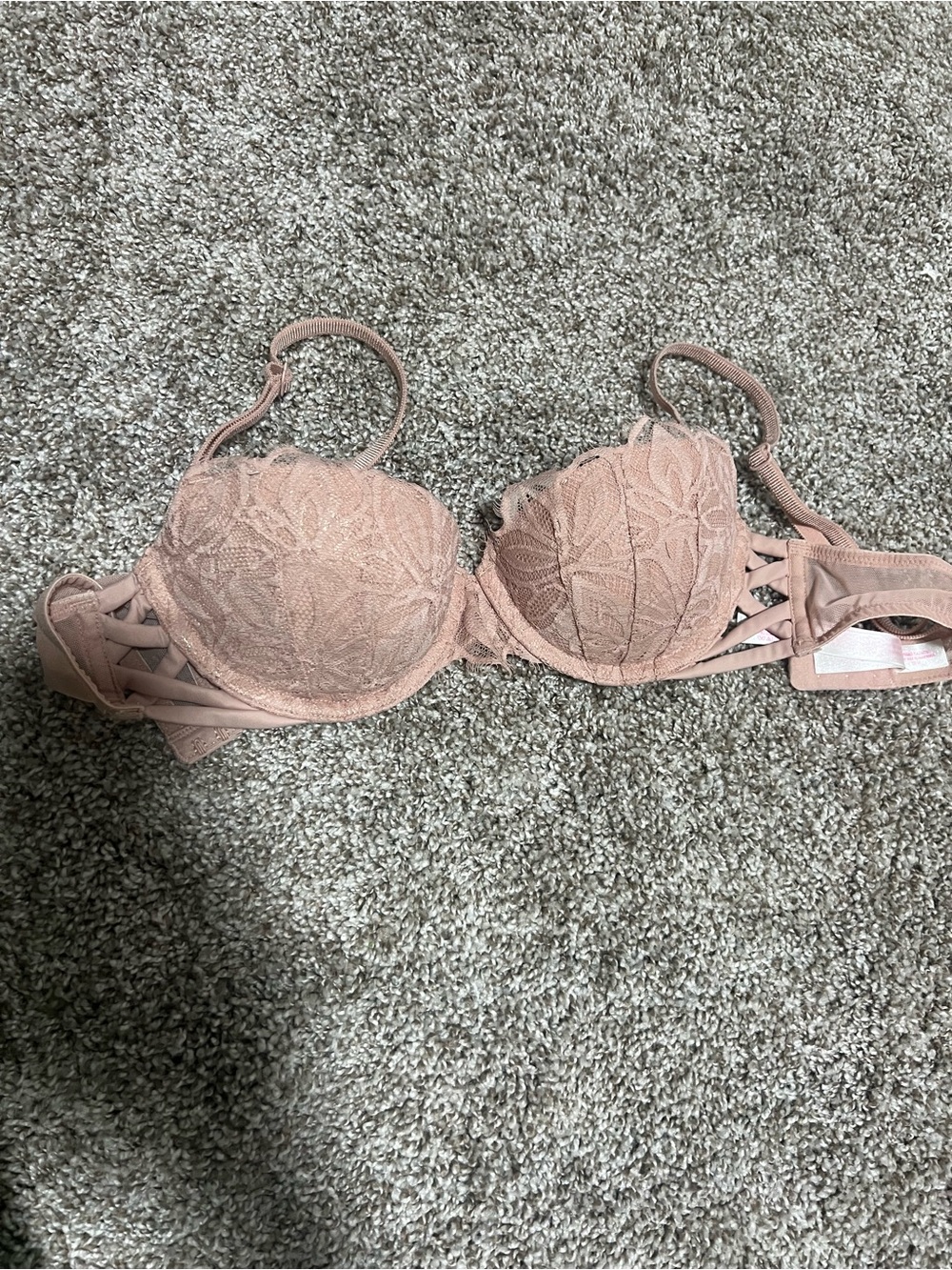 Victoria’s Secret PINK Date Push-Up Bra in Blush Pink Lace